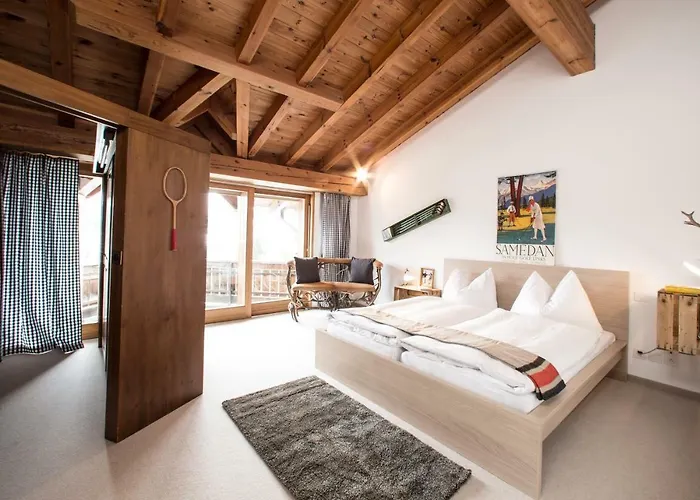 Arena Penthouse Apartman Flims